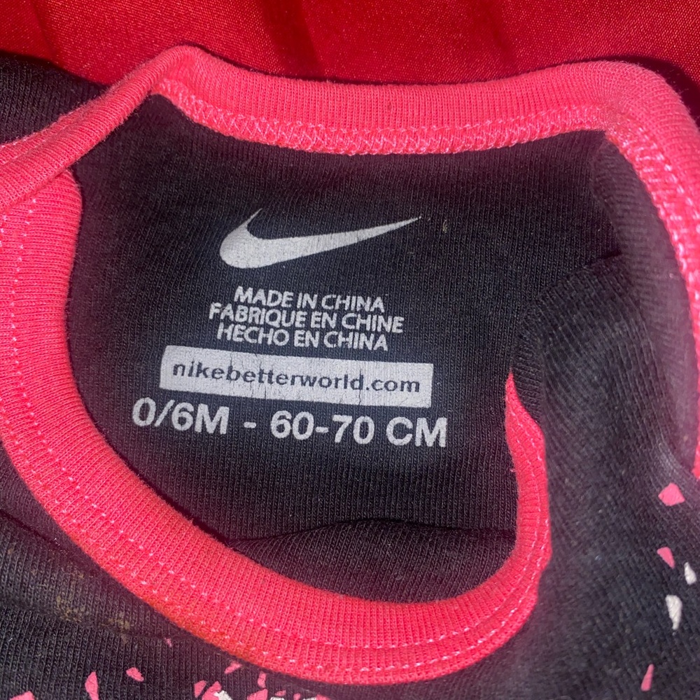 Nike onesie, 0-6 months